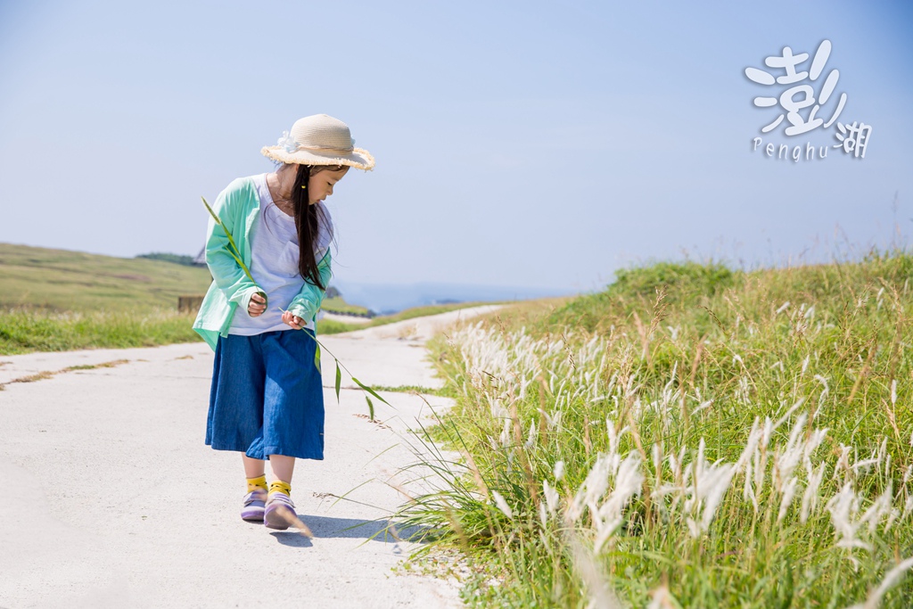 澎湖旅遊拍攝,旅遊拍攝,攝影師,專業拍照,澎湖行程規劃,旅拍,尹林全家福拍攝,阿斌師, 風櫃洞,花火節,東吉島,南方四島國家公園,七美,望安,馬公,天后宮,四眼井,二崁古厝,跨海大橋,澎湖攝影師,西嶼鄉,海龜,漁翁島,仙人掌冰,山水沙灘,塔公塔婆,玄武岩,大菓葉