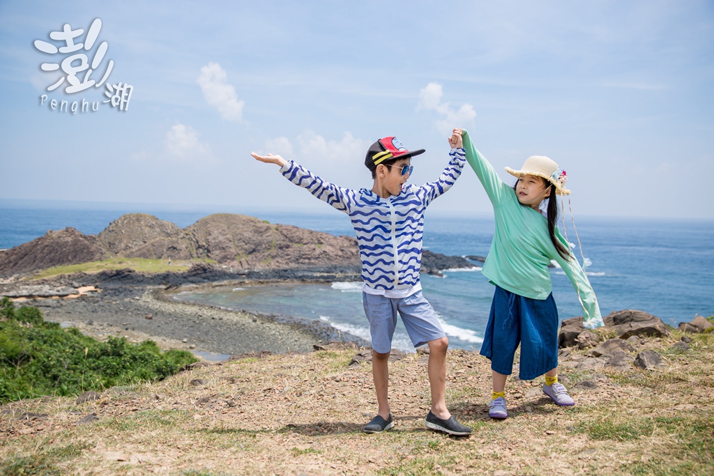 澎湖旅遊拍攝,旅遊拍攝,攝影師,專業拍照,澎湖行程規劃,旅拍,尹林全家福拍攝,澎湖婚攝,阿斌師, 風櫃洞,花火節,東吉島,南方四島國家公園,七美,望安,馬公,天后宮,四眼井,二崁古厝,跨海大橋,澎湖攝影師,西嶼鄉,海龜,漁翁島,仙人掌冰,山水沙灘,塔公塔婆,玄武岩,大菓葉