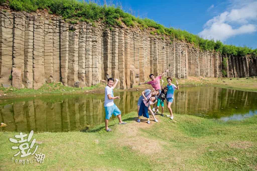 澎湖旅遊拍攝,旅遊拍攝,攝影師,專業拍照,澎湖行程規劃,旅拍,尹林全家福拍攝,澎湖婚攝,阿斌師, 風櫃洞,花火節,東吉島,南方四島國家公園,七美,望安,馬公,天后宮,四眼井,二崁古厝,跨海大橋,澎湖攝影師,西嶼鄉,海龜,漁翁島,仙人掌冰,山水沙灘,塔公塔婆,玄武岩,大菓葉