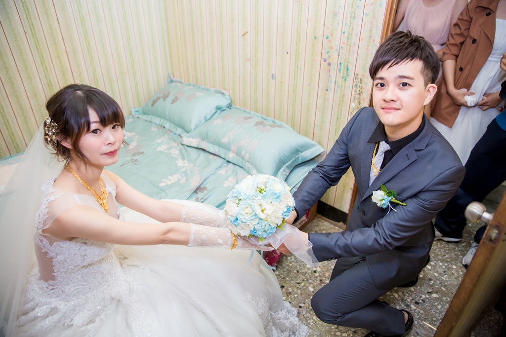 台南婚攝,台南婚禮紀錄,流水席,婚攝尹林婚禮,婚攝阿斌師,婚禮紀錄,婚禮錄影,南部婚攝,高雄婚攝,高雄婚禮紀錄,屏東婚攝,屏東婚禮紀錄,南部婚攝,南部婚禮紀錄,優質婚攝,口碑婚攝,結婚,迎娶,良皇宮,戶外婚禮,晚宴