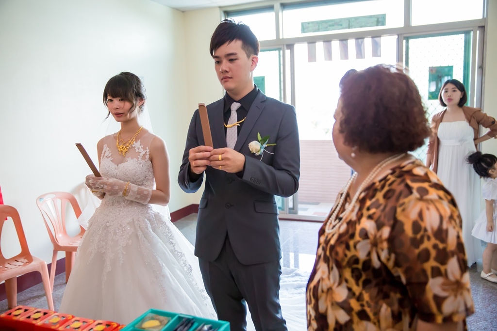 台南婚攝,台南婚禮紀錄,流水席,婚攝尹林婚禮,婚攝阿斌師,婚禮紀錄,婚禮錄影,南部婚攝,高雄婚攝,高雄婚禮紀錄,屏東婚攝,屏東婚禮紀錄,南部婚攝,南部婚禮紀錄,優質婚攝,口碑婚攝,結婚,迎娶,良皇宮,戶外婚禮,晚宴