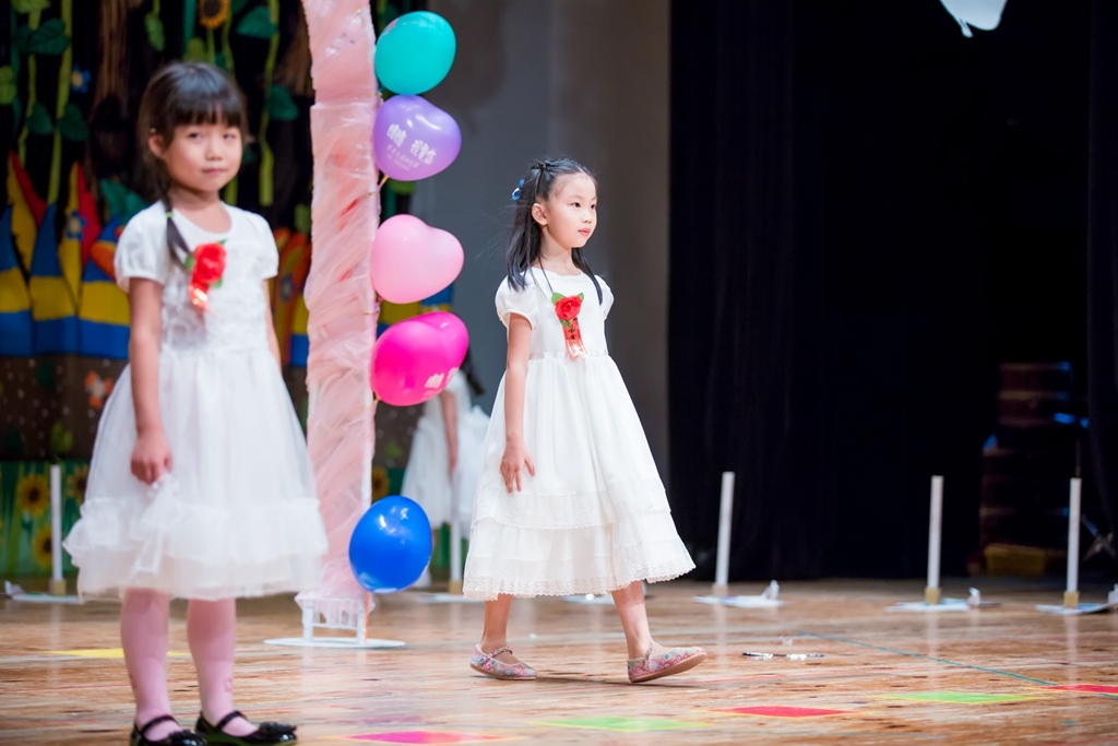 畢業拍照,畢業錄影,尹林兒童,阿斌師,兒童攝影,兒童寫真,台南兒童攝影,台南兒童寫真,高雄兒童寫真,南部兒童攝影,高雄兒童攝影, 屏東兒童攝影,屏東兒童寫真,拍寶寶,滿月拍,抓周,拍小孩,寶寶童話,全家福,到府拍攝,大同幼兒園,戶外,親子寫真,高CP值