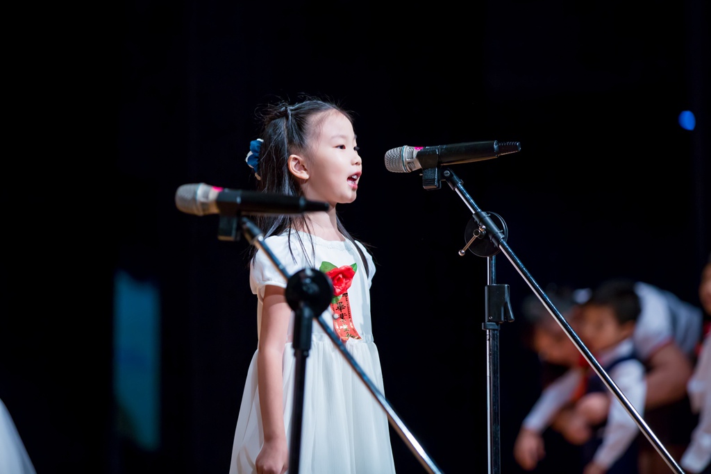 畢業拍照,畢業錄影,尹林兒童,阿斌師,兒童攝影,兒童寫真,台南兒童攝影,台南兒童寫真,高雄兒童寫真,南部兒童攝影,高雄兒童攝影, 屏東兒童攝影,屏東兒童寫真,拍寶寶,滿月拍,抓周,拍小孩,寶寶童話,全家福,到府拍攝,大同幼兒園,戶外,親子寫真,高CP值