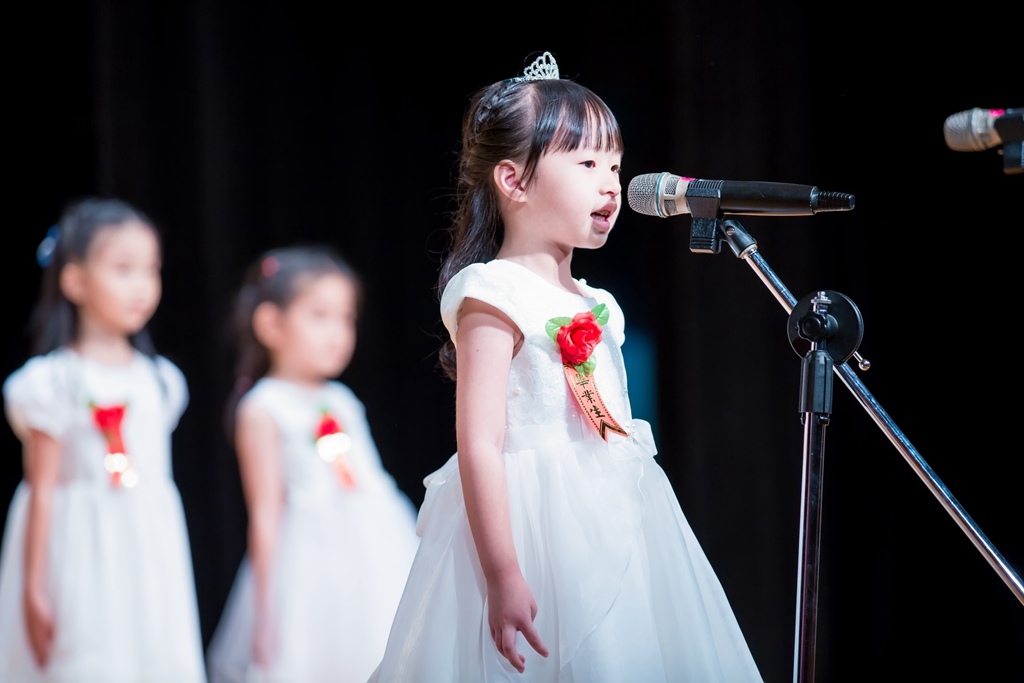 畢業拍照,畢業錄影,尹林兒童,阿斌師,兒童攝影,兒童寫真,台南兒童攝影,台南兒童寫真,高雄兒童寫真,南部兒童攝影,高雄兒童攝影, 屏東兒童攝影,屏東兒童寫真,拍寶寶,滿月拍,抓周,拍小孩,寶寶童話,全家福,到府拍攝,大同幼兒園,戶外,親子寫真,高CP值