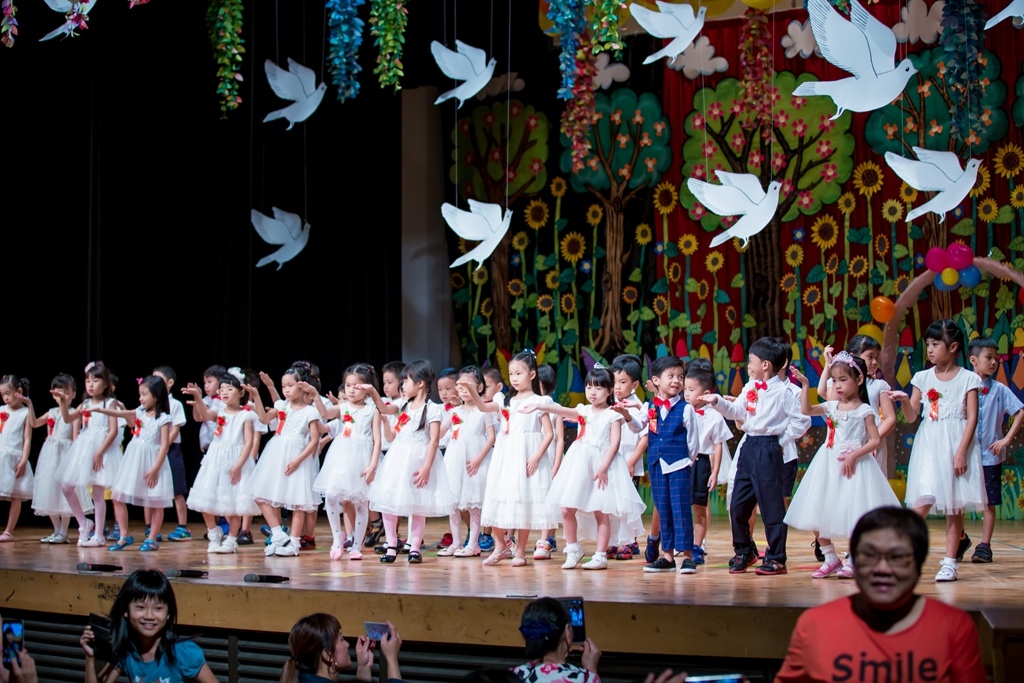 畢業拍照,畢業錄影,尹林兒童,阿斌師,兒童攝影,兒童寫真,台南兒童攝影,台南兒童寫真,高雄兒童寫真,南部兒童攝影,高雄兒童攝影, 屏東兒童攝影,屏東兒童寫真,拍寶寶,滿月拍,抓周,拍小孩,寶寶童話,全家福,到府拍攝,大同幼兒園,戶外,親子寫真,高CP值