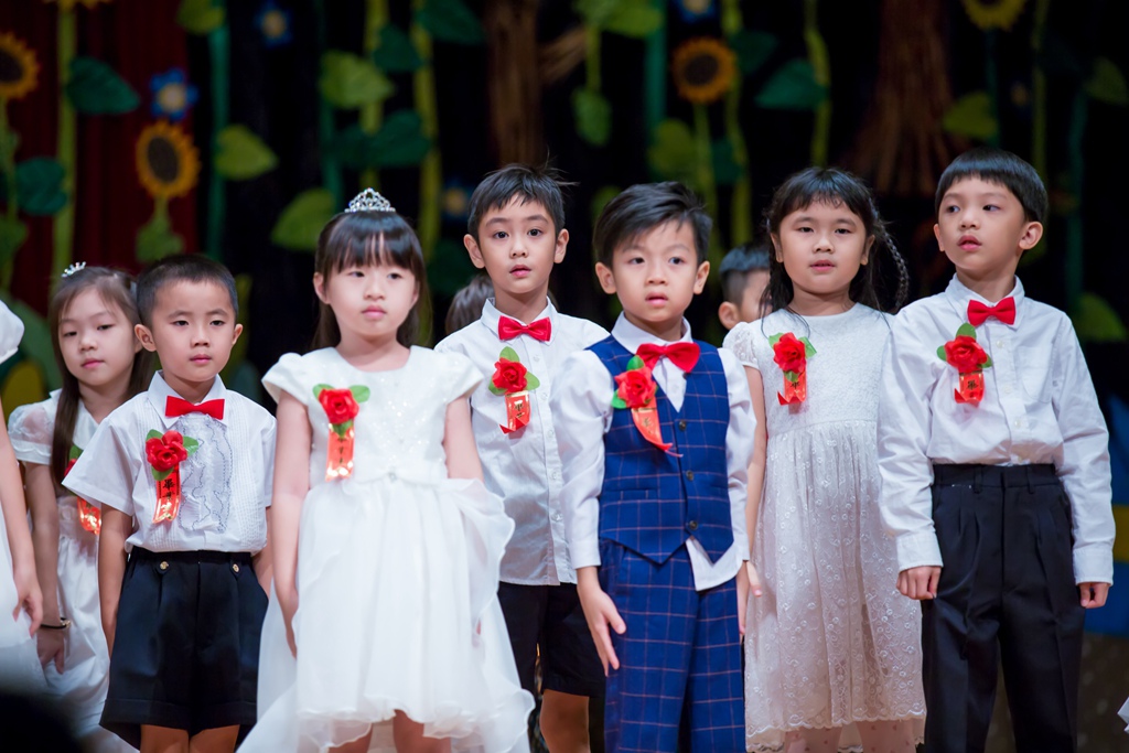 畢業拍照,畢業錄影,尹林兒童,阿斌師,兒童攝影,兒童寫真,台南兒童攝影,台南兒童寫真,高雄兒童寫真,南部兒童攝影,高雄兒童攝影, 屏東兒童攝影,屏東兒童寫真,拍寶寶,滿月拍,抓周,拍小孩,寶寶童話,全家福,到府拍攝,大同幼兒園,戶外,親子寫真,高CP值