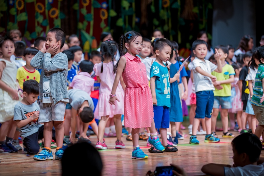 畢業拍照,畢業錄影,尹林兒童,阿斌師,兒童攝影,兒童寫真,台南兒童攝影,台南兒童寫真,高雄兒童寫真,南部兒童攝影,高雄兒童攝影, 屏東兒童攝影,屏東兒童寫真,拍寶寶,滿月拍,抓周,拍小孩,寶寶童話,全家福,到府拍攝,大同幼兒園,戶外,親子寫真,高CP值