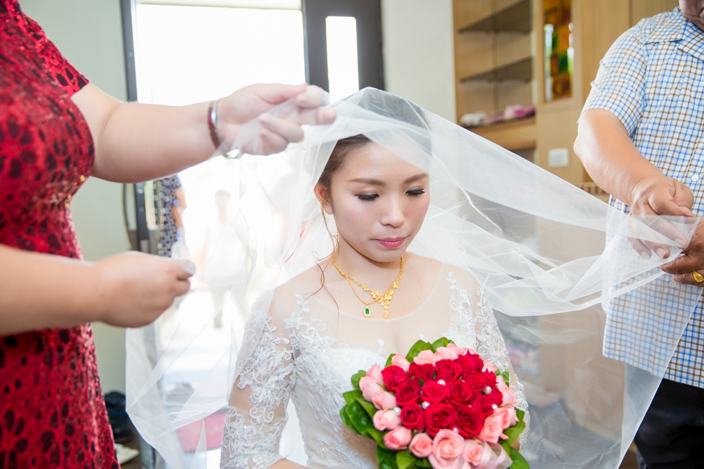 【 台中婚攝 ｜ 豐原臻愛會館 】秉豫 詩佳 婚禮紀錄 By 阿斌師 ,台中婚攝,台中婚禮紀錄,婚攝尹林婚禮,婚攝阿斌師,婚禮紀錄,婚禮錄影,中部婚攝,南投婚攝,南投婚禮紀錄,優質婚攝,口碑婚攝,結婚,迎娶,豐原臻愛會館,午宴,