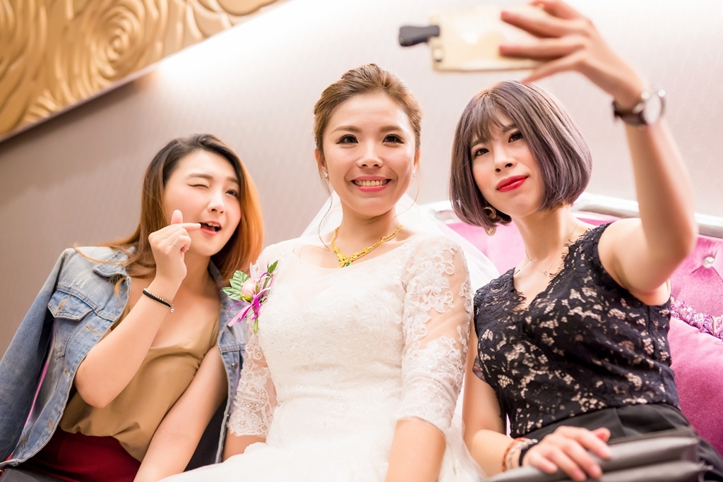 【 台中婚攝 ｜ 豐原臻愛會館 】秉豫 詩佳 婚禮紀錄 By 阿斌師 ,台中婚攝,台中婚禮紀錄,婚攝尹林婚禮,婚攝阿斌師,婚禮紀錄,婚禮錄影,中部婚攝,南投婚攝,南投婚禮紀錄,優質婚攝,口碑婚攝,結婚,迎娶,豐原臻愛會館,午宴,