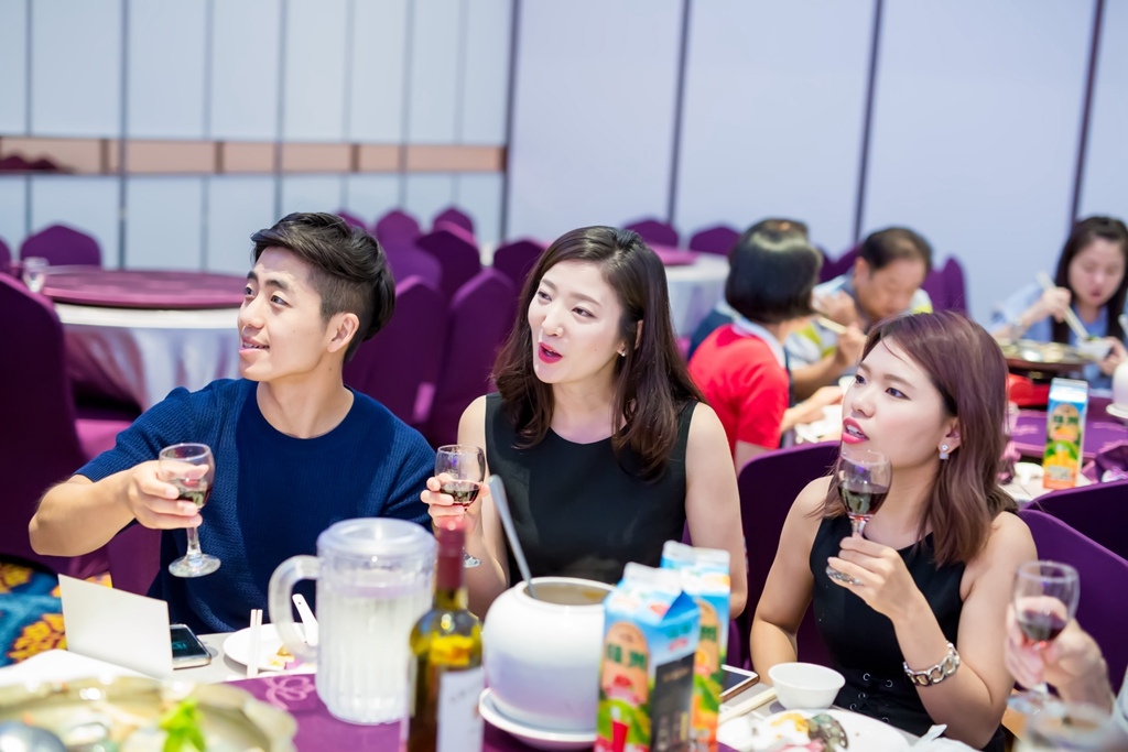 【 台中婚攝 ｜ 豐原臻愛會館 】秉豫 詩佳 婚禮紀錄 By 阿斌師 ,台中婚攝,台中婚禮紀錄,婚攝尹林婚禮,婚攝阿斌師,婚禮紀錄,婚禮錄影,中部婚攝,南投婚攝,南投婚禮紀錄,優質婚攝,口碑婚攝,結婚,迎娶,豐原臻愛會館,午宴,