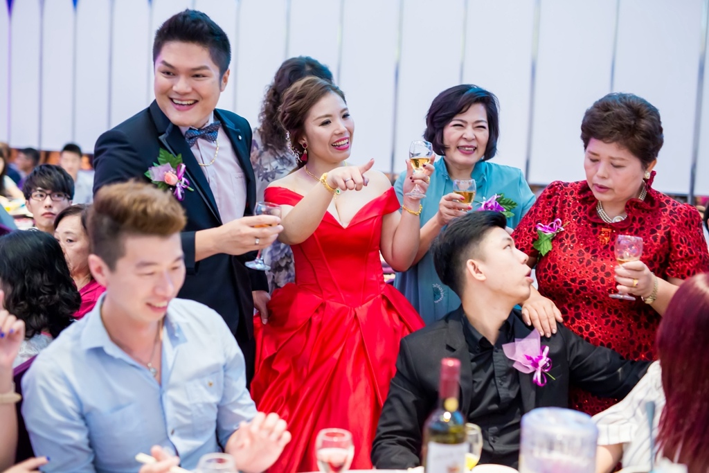 【 台中婚攝 ｜ 豐原臻愛會館 】秉豫 詩佳 婚禮紀錄 By 阿斌師 ,台中婚攝,台中婚禮紀錄,婚攝尹林婚禮,婚攝阿斌師,婚禮紀錄,婚禮錄影,中部婚攝,南投婚攝,南投婚禮紀錄,優質婚攝,口碑婚攝,結婚,迎娶,豐原臻愛會館,午宴,