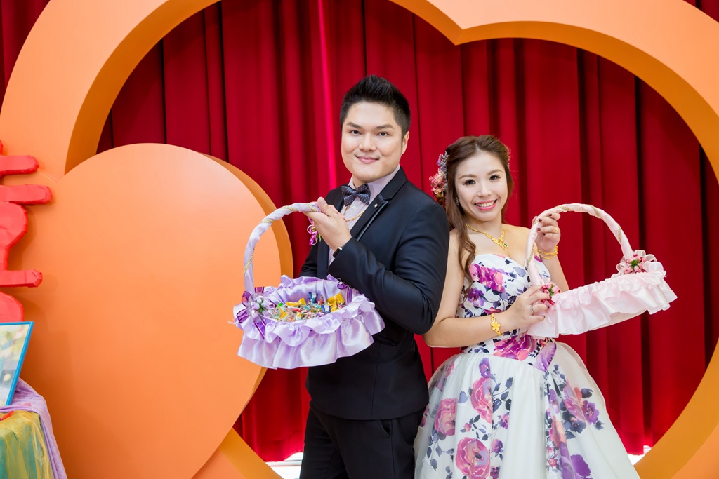 【 台中婚攝 ｜ 豐原臻愛會館 】秉豫 詩佳 婚禮紀錄 By 阿斌師 ,台中婚攝,台中婚禮紀錄,婚攝尹林婚禮,婚攝阿斌師,婚禮紀錄,婚禮錄影,中部婚攝,南投婚攝,南投婚禮紀錄,優質婚攝,口碑婚攝,結婚,迎娶,豐原臻愛會館,午宴,