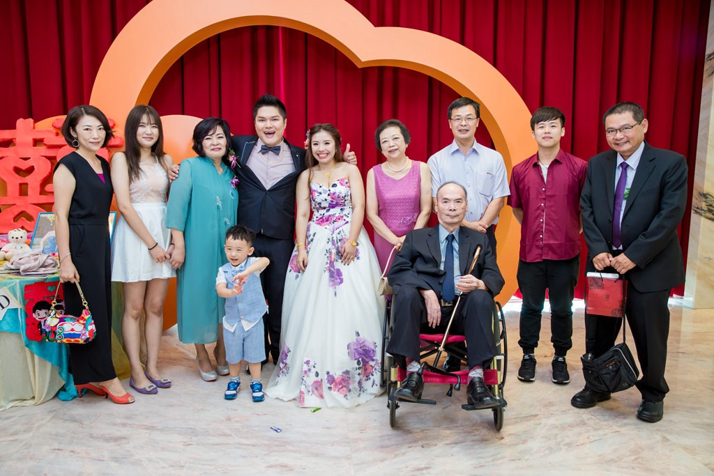 【 台中婚攝 ｜ 豐原臻愛會館 】秉豫 詩佳 婚禮紀錄 By 阿斌師 ,台中婚攝,台中婚禮紀錄,婚攝尹林婚禮,婚攝阿斌師,婚禮紀錄,婚禮錄影,中部婚攝,南投婚攝,南投婚禮紀錄,優質婚攝,口碑婚攝,結婚,迎娶,豐原臻愛會館,午宴,