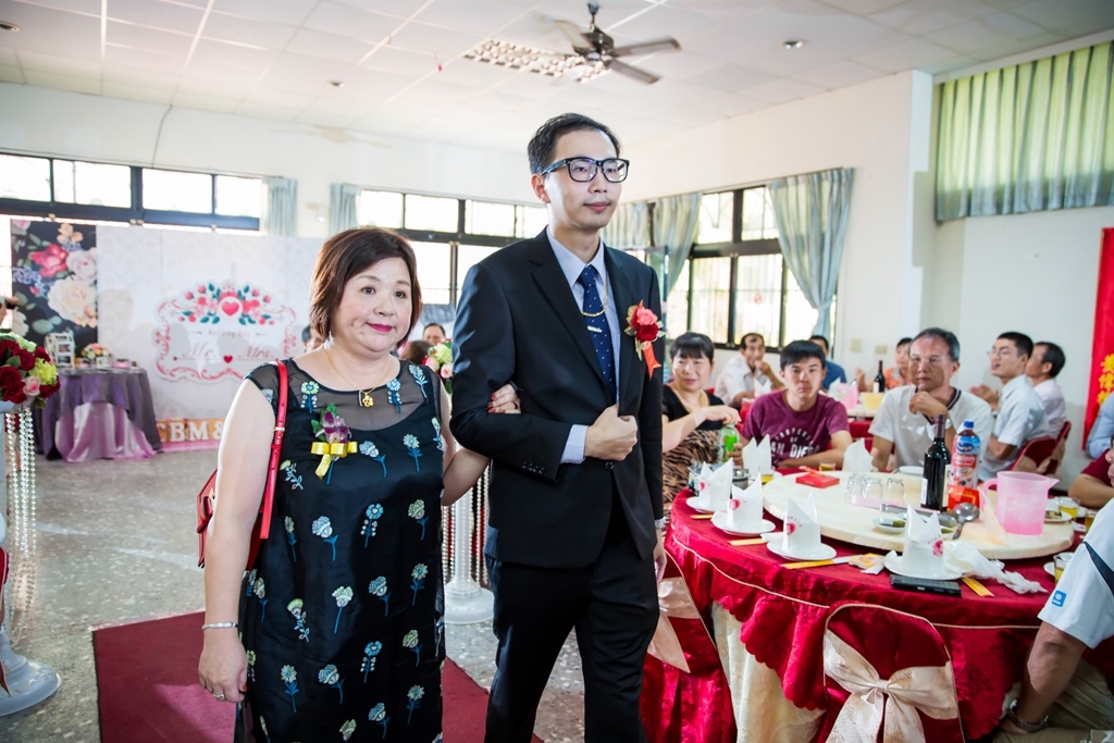 【 台南婚攝 ｜ 柳營活動中心 】啟豪 鈺嘉 婚禮紀錄 By 阿斌師 ,台南婚攝,台南婚禮紀錄,婚攝尹林婚禮,婚攝阿斌師,婚禮紀錄,婚禮錄影,南部婚攝,優質婚攝,口碑婚攝,結婚,迎娶,柳營活動中心,午宴,高CP值婚攝