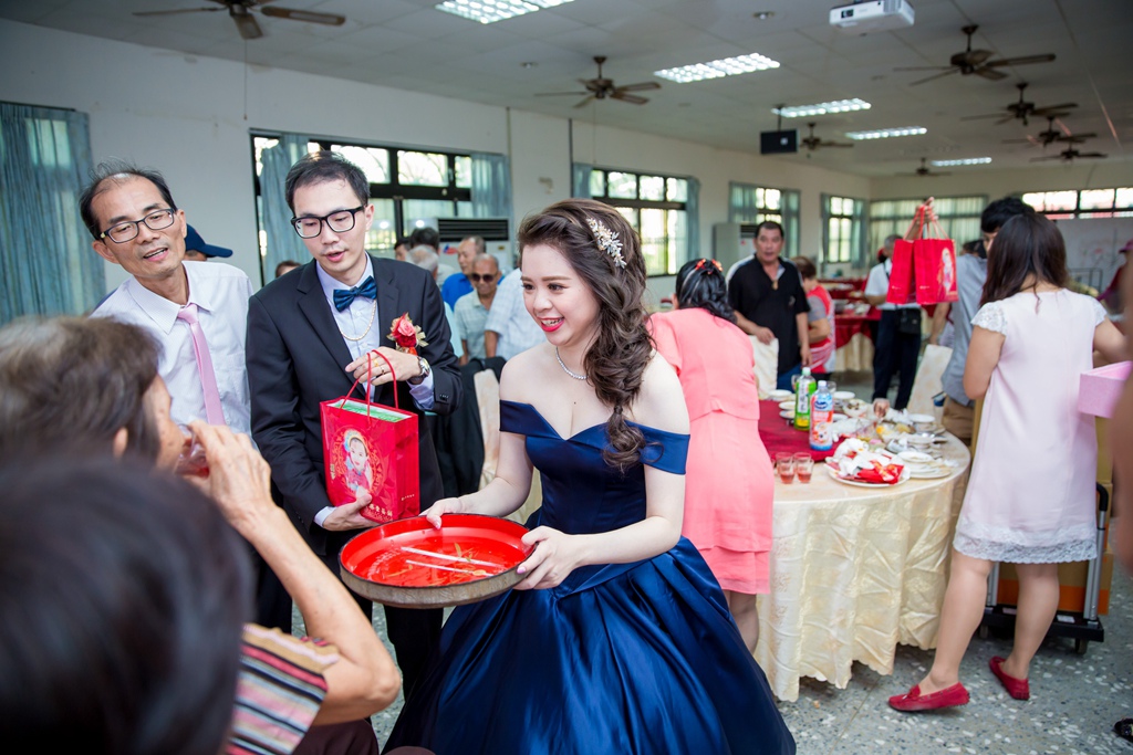 【 台南婚攝 ｜ 柳營活動中心 】啟豪 鈺嘉 婚禮紀錄 By 阿斌師 ,台南婚攝,台南婚禮紀錄,婚攝尹林婚禮,婚攝阿斌師,婚禮紀錄,婚禮錄影,南部婚攝,優質婚攝,口碑婚攝,結婚,迎娶,柳營活動中心,午宴,高CP值婚攝