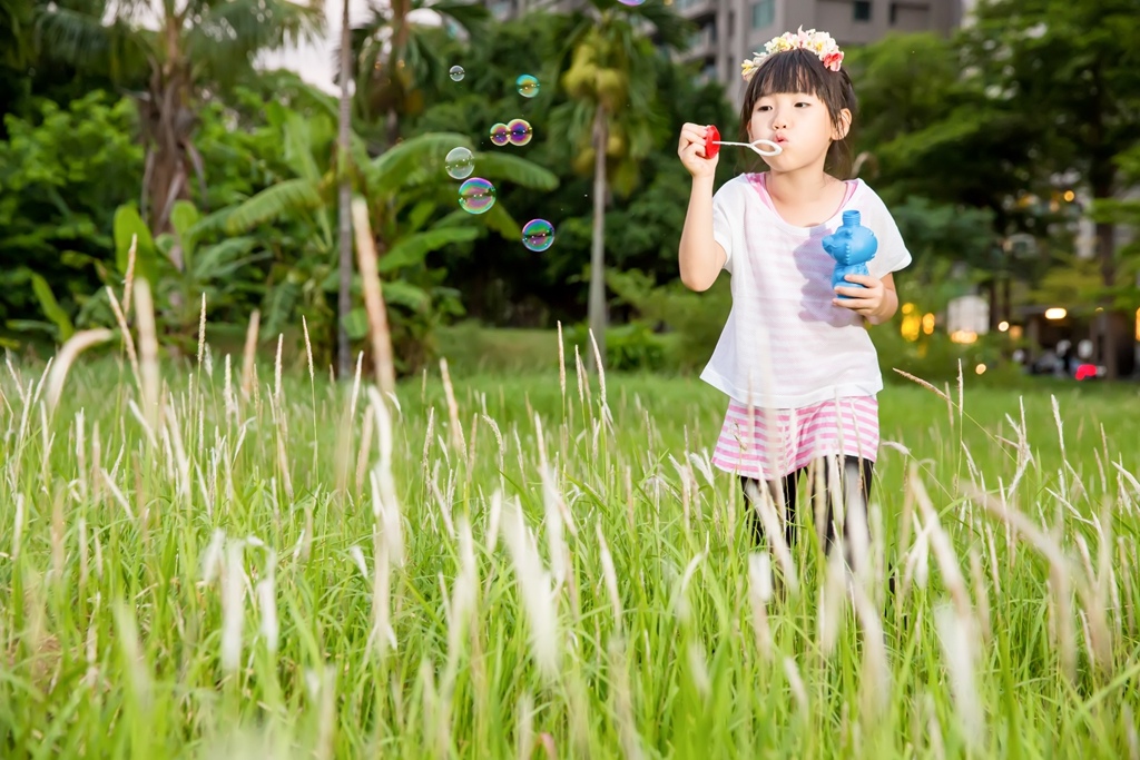 【 高雄全家福拍攝 | 全家福攝影 】幸福來了 By 尹林攝影 阿斌師,全家福,到府拍攝,高雄美術館,戶外,親子寫真,拍小孩,周年紀念,周歲紀念