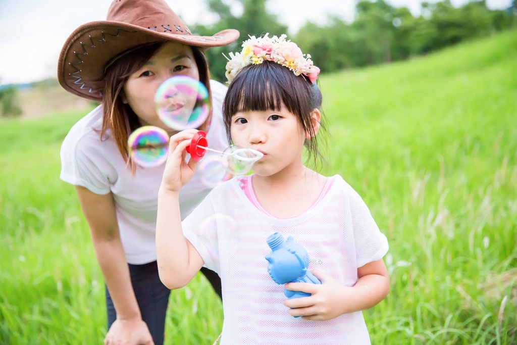 【 高雄全家福拍攝 | 全家福攝影 】幸福來了 By 尹林攝影 阿斌師,全家福,到府拍攝,高雄美術館,戶外,親子寫真,拍小孩,周年紀念,周歲紀念