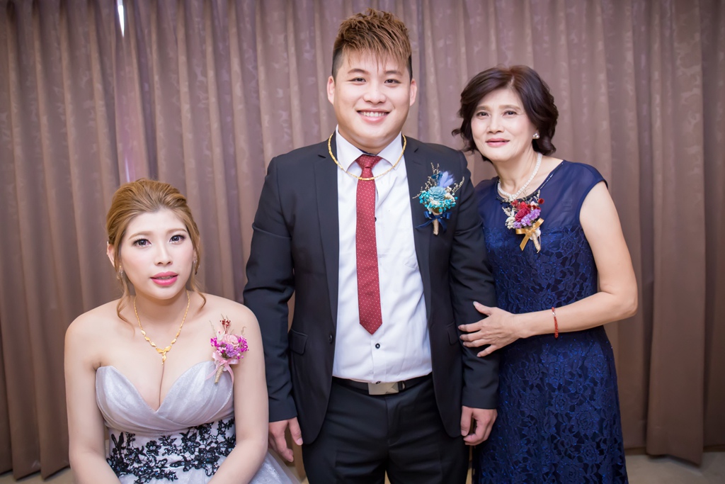 【屏東婚攝 | 鮪魚飯店 】嘉慶馥郁 婚禮紀錄 婚攝 By 正隆,屏東婚攝,屏東婚禮紀錄, 婚攝尹林婚禮, ,婚禮紀錄,婚禮錄影,優質婚攝,口碑婚攝,定婚,類婚紗,午宴,