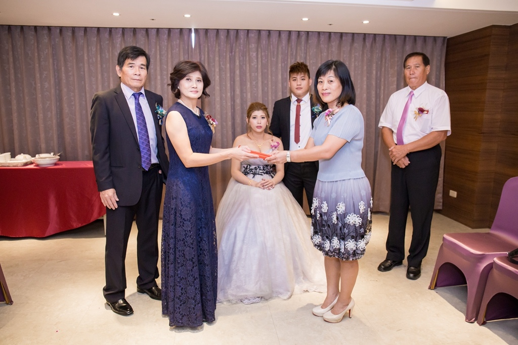 【屏東婚攝 | 鮪魚飯店 】嘉慶馥郁 婚禮紀錄 婚攝 By 正隆,屏東婚攝,屏東婚禮紀錄, 婚攝尹林婚禮, ,婚禮紀錄,婚禮錄影,優質婚攝,口碑婚攝,定婚,類婚紗,午宴,