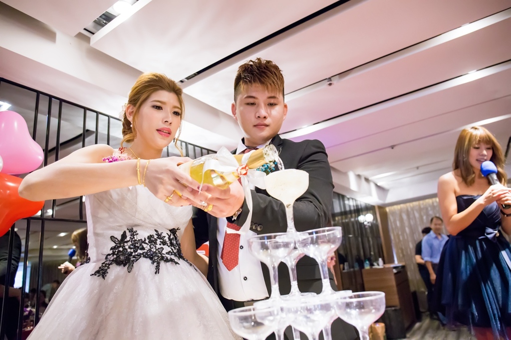 【屏東婚攝 | 鮪魚飯店 】嘉慶馥郁 婚禮紀錄 婚攝 By 正隆,屏東婚攝,屏東婚禮紀錄, 婚攝尹林婚禮, ,婚禮紀錄,婚禮錄影,優質婚攝,口碑婚攝,定婚,類婚紗,午宴,