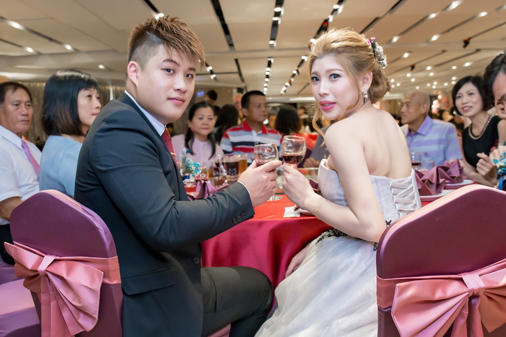 【屏東婚攝 | 鮪魚飯店 】嘉慶馥郁 婚禮紀錄 婚攝 By 正隆,屏東婚攝,屏東婚禮紀錄, 婚攝尹林婚禮, ,婚禮紀錄,婚禮錄影,優質婚攝,口碑婚攝,定婚,類婚紗,午宴,