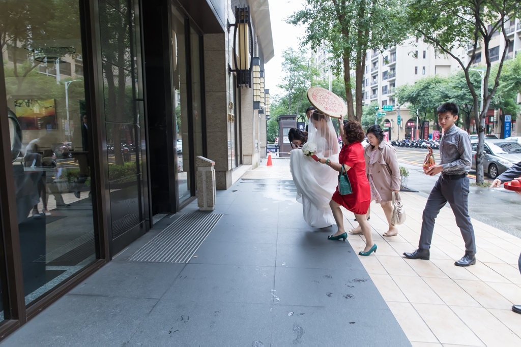 【桃園婚攝 | 彭園宴會館 】威達 舒萍 婚禮紀錄  婚攝 By Boris ,桃園婚攝,桃園婚禮紀錄, 婚攝尹林婚禮,婚禮紀錄,婚禮錄影,優質婚攝,口碑婚攝,結婚,迎娶,類婚紗,午宴