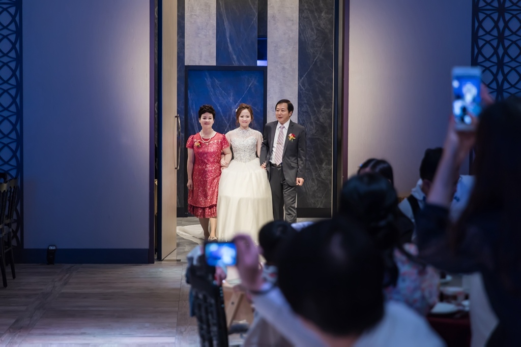 【桃園婚攝 | 彭園宴會館 】威達 舒萍 婚禮紀錄  婚攝 By Boris ,桃園婚攝,桃園婚禮紀錄, 婚攝尹林婚禮,婚禮紀錄,婚禮錄影,優質婚攝,口碑婚攝,結婚,迎娶,類婚紗,午宴