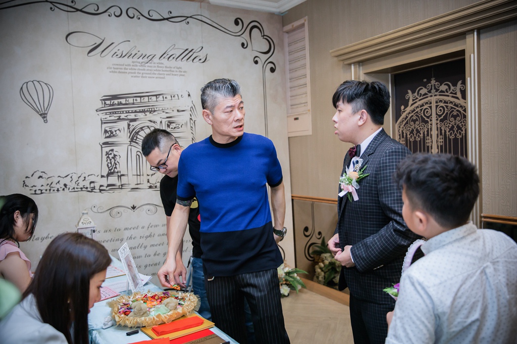 【高雄婚攝 | 尊龍飯店】嘉暐 雅琪 婚禮紀錄 婚攝 By 小盧 ,高雄婚攝,高雄婚禮紀錄, 婚攝尹林婚禮,婚禮紀錄,婚禮錄影,優質婚攝,口碑婚攝,結婚,迎娶,類婚紗,午宴