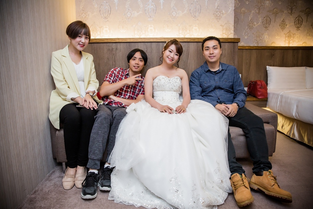 【高雄婚攝 | 尊龍飯店】嘉暐 雅琪 婚禮紀錄 婚攝 By 小盧 ,高雄婚攝,高雄婚禮紀錄, 婚攝尹林婚禮,婚禮紀錄,婚禮錄影,優質婚攝,口碑婚攝,結婚,迎娶,類婚紗,午宴