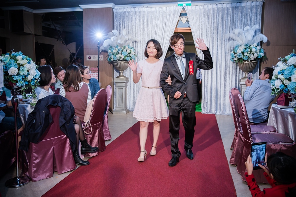 【高雄婚攝 | 尊龍飯店】嘉暐 雅琪 婚禮紀錄 婚攝 By 小盧 ,高雄婚攝,高雄婚禮紀錄, 婚攝尹林婚禮,婚禮紀錄,婚禮錄影,優質婚攝,口碑婚攝,結婚,迎娶,類婚紗,午宴