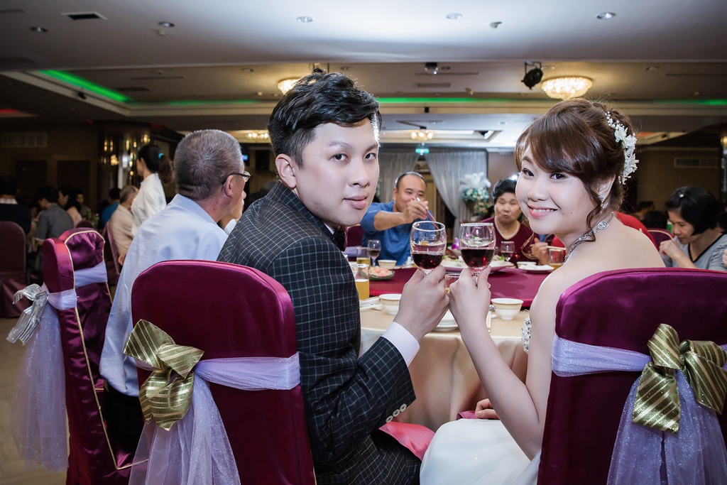 【高雄婚攝 | 尊龍飯店】嘉暐 雅琪 婚禮紀錄 婚攝 By 小盧 ,高雄婚攝,高雄婚禮紀錄, 婚攝尹林婚禮,婚禮紀錄,婚禮錄影,優質婚攝,口碑婚攝,結婚,迎娶,類婚紗,午宴