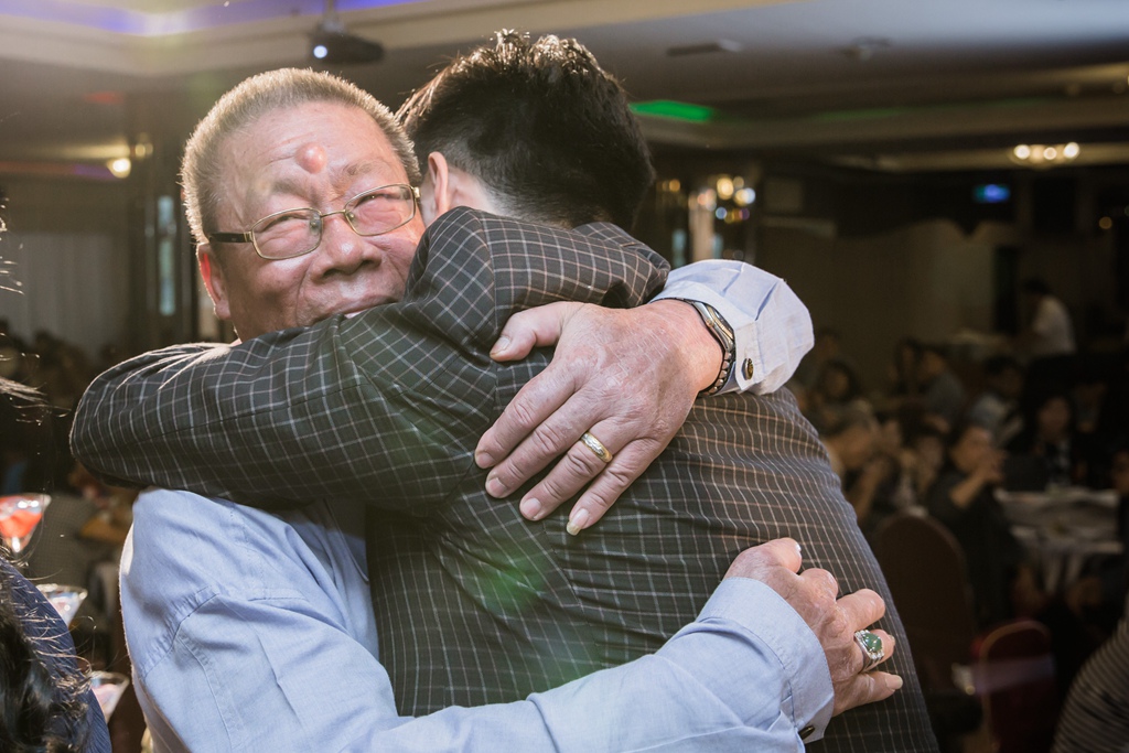 【高雄婚攝 | 尊龍飯店】嘉暐 雅琪 婚禮紀錄 婚攝 By 小盧 ,高雄婚攝,高雄婚禮紀錄, 婚攝尹林婚禮,婚禮紀錄,婚禮錄影,優質婚攝,口碑婚攝,結婚,迎娶,類婚紗,午宴