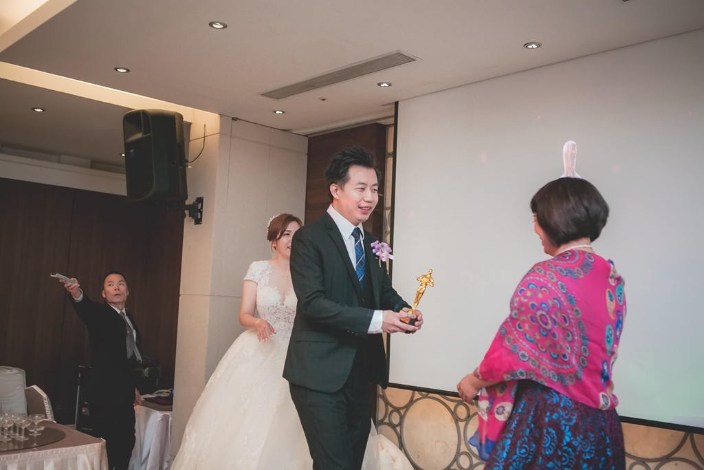 【台中婚攝 | 全國大飯店】誼帆 容榕 婚禮紀錄 婚攝 By 高橋 ,高橋婚攝,高橋婚禮紀錄, 婚攝尹林婚禮,婚禮紀錄,婚禮錄影,優質婚攝,口碑婚攝,結婚,迎娶,類婚紗,午宴