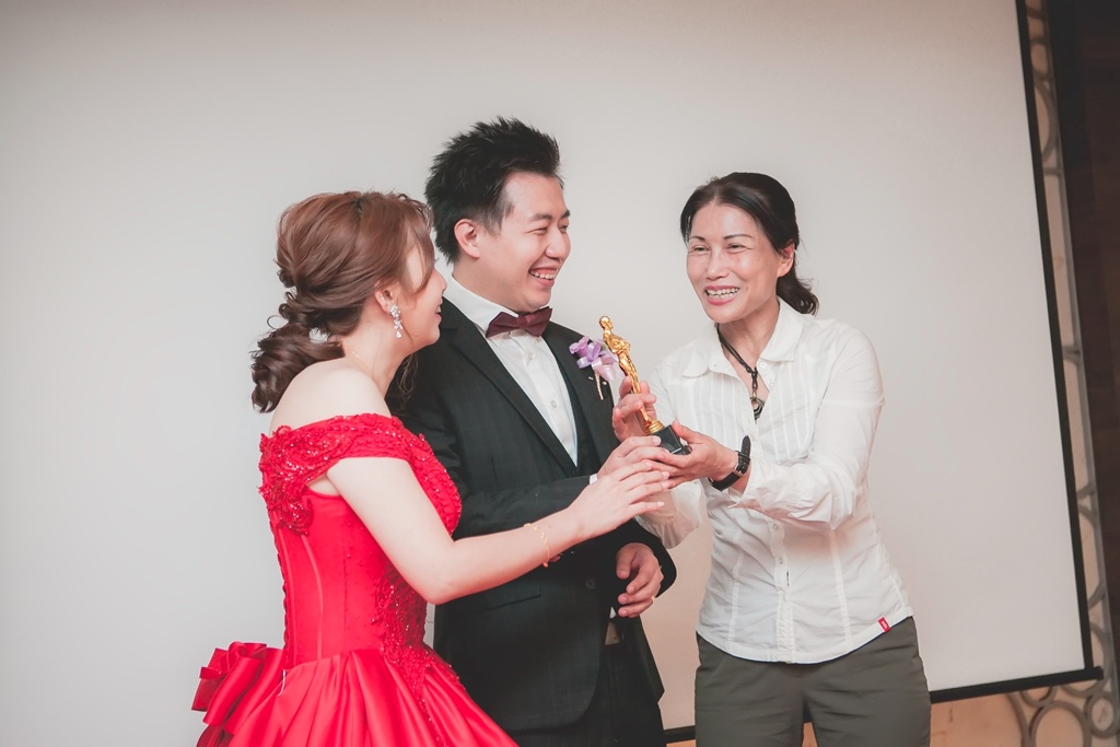 【台中婚攝 | 全國大飯店】誼帆 容榕 婚禮紀錄 婚攝 By 高橋 ,高橋婚攝,高橋婚禮紀錄, 婚攝尹林婚禮,婚禮紀錄,婚禮錄影,優質婚攝,口碑婚攝,結婚,迎娶,類婚紗,午宴