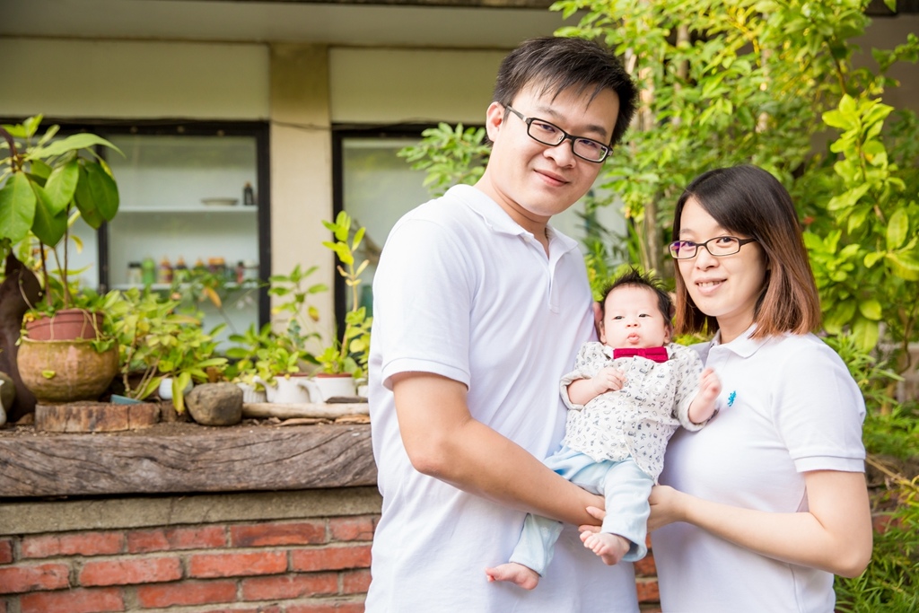 全家福攝影,全家福拍照,阿斌師,高雄兒童寫真,南部兒童攝影,高雄兒童攝影, 屏東兒童攝影,屏東兒童寫真,拍寶寶,滿月拍,抓周,拍小孩,寶寶童話,全家福,到府拍攝,高雄橋頭糖廠,戶外,親子寫真