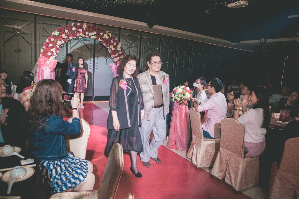 【嘉義婚攝 | 嘉義滿福樓】健峰 伊婷 婚禮紀錄 婚攝 By 高橋 , 婚攝尹林婚禮,婚禮紀錄,婚禮錄影,優質婚攝,口碑婚攝,結婚,迎娶,午宴【嘉義婚攝 | 嘉義滿福樓】健峰 伊婷 婚禮紀錄 婚攝 By 高橋 , 婚攝尹林婚禮,婚禮紀錄,婚禮錄影,優質婚攝,口碑婚攝,結婚,迎娶,午宴