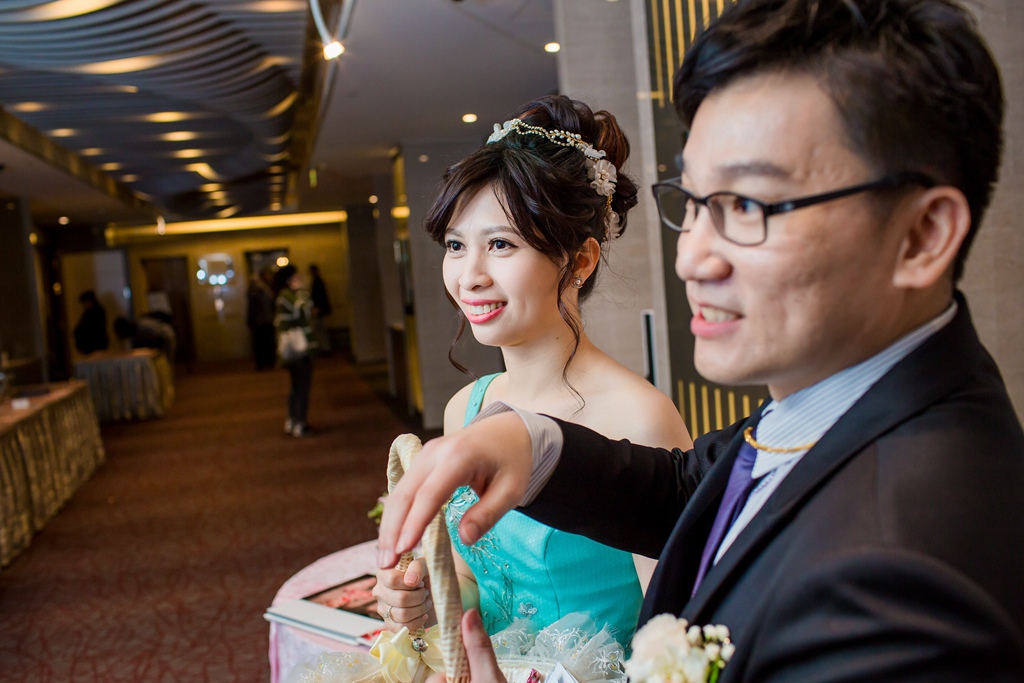【台中婚攝 | 台中永豐棧酒店】哲誌 琬菁 婚禮紀錄 婚攝 By 阿斌師 ,尹林婚攝,尹林婚禮紀錄,婚禮錄影,優質婚攝,口碑婚攝,結婚,迎娶,類婚紗,午宴