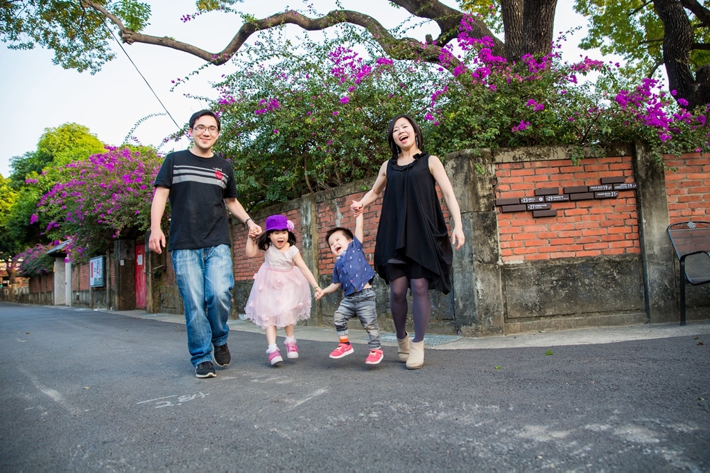 尹林兒童,阿斌師,嘉義兒童攝影,嘉義兒童寫真,台南兒童攝影,台南兒童寫真,高雄兒童寫真,南部兒童攝影,高雄兒童攝影, 屏東兒童攝影,屏東兒童寫真,拍寶寶,滿月拍,抓周,拍小孩,寶寶童話,全家福,到府拍攝,林後四林,戶外,親子寫真