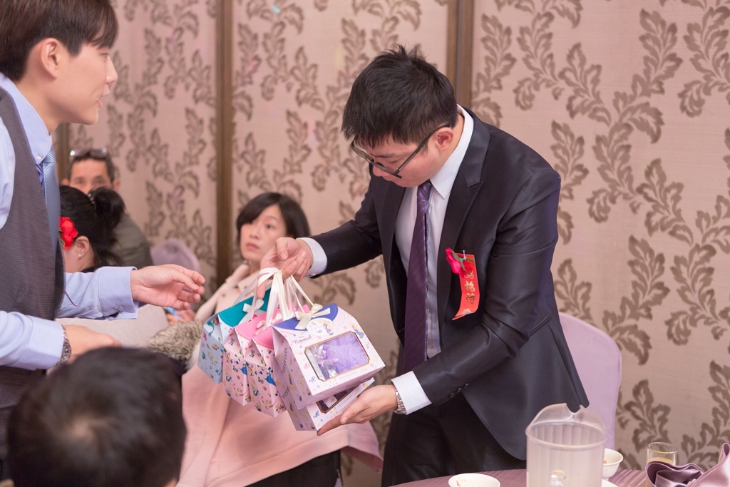 【台北婚攝 | 淡水富基婚宴會館】明君 芊蓁 婚禮紀錄 婚攝 By 巧克力,尹林婚攝,尹林婚禮紀錄,台北婚禮錄影,台北優質婚攝,口碑婚攝,定婚,類婚紗,午宴