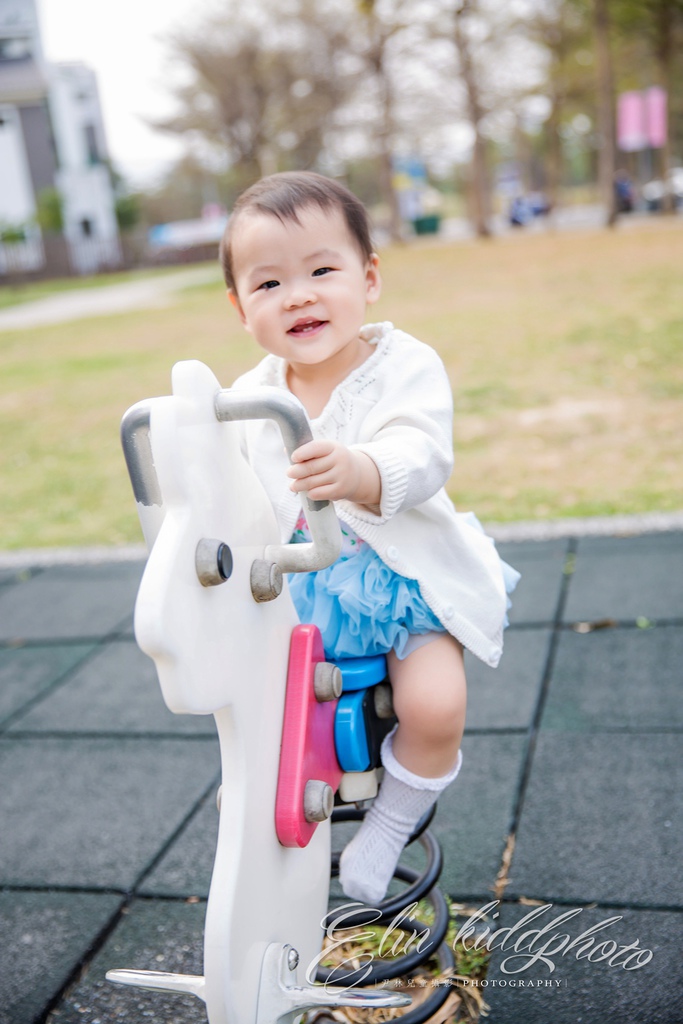 【高雄兒童寫真 | 愛玉周歲寫真】尹林兒童寫真 By 阿斌師 嘉義兒童攝影,嘉義兒童寫真,台南兒童攝影,台南兒童寫真,高雄兒童寫真,南部兒童攝影,高雄兒童攝影, 屏東兒童攝影,屏東兒童寫真,拍寶寶,滿月拍,抓周,拍小孩,寶寶童話,全家福,到府拍攝,高雄美術館,戶外,親子寫真