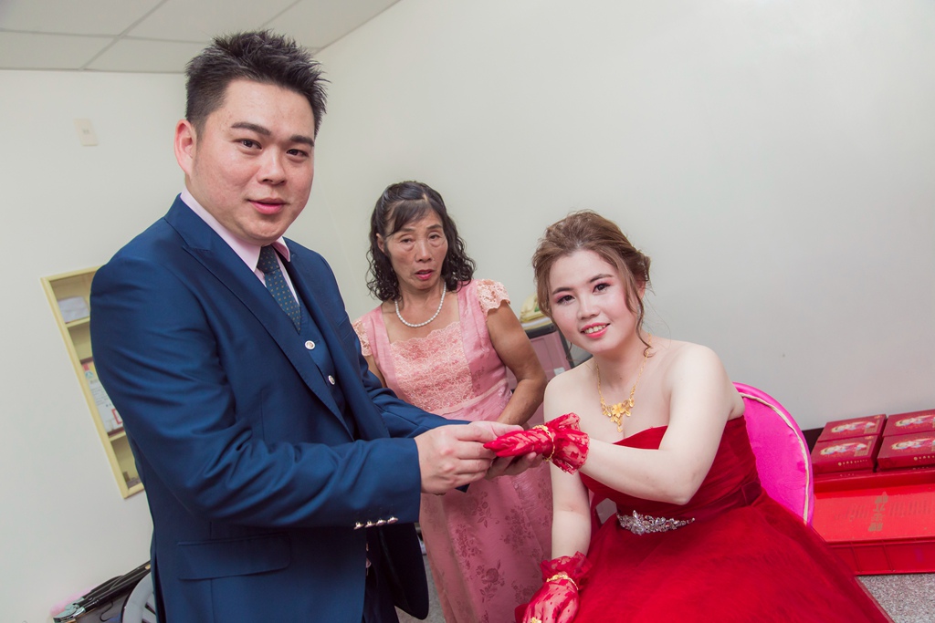 【雲林婚攝 | 西螺友群 】翝定 品瑩 婚禮紀錄 婚攝 By 高橋  ,尹林婚攝,尹林婚禮紀錄,婚禮錄影,訂婚午宴