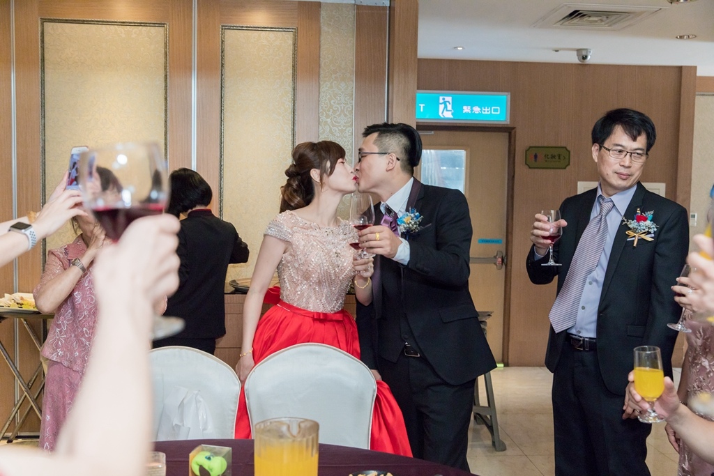 【台北婚攝 | 新莊翰品酒店 】志華 亞菲 婚禮紀錄 婚攝 By Boris ,尹林婚攝,尹林婚禮紀錄,婚禮錄影,訂結婚午宴