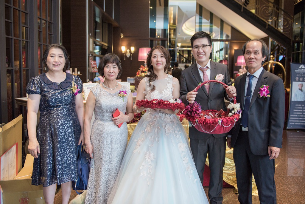 wedding-550.jpg