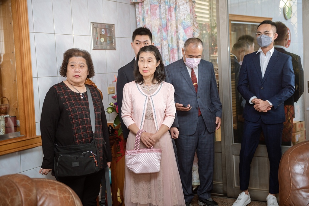 2022.3.6 俊憲 ＆ 毓珊 文定迎娶紀錄-158.jpg