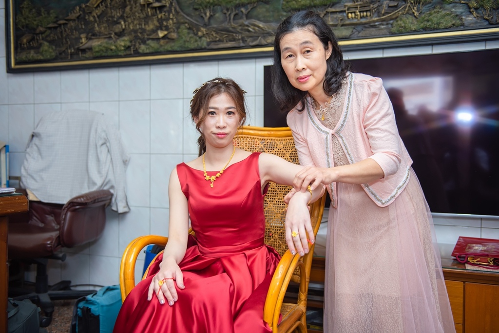 2022.3.6 俊憲 ＆ 毓珊 文定迎娶紀錄-193.jpg