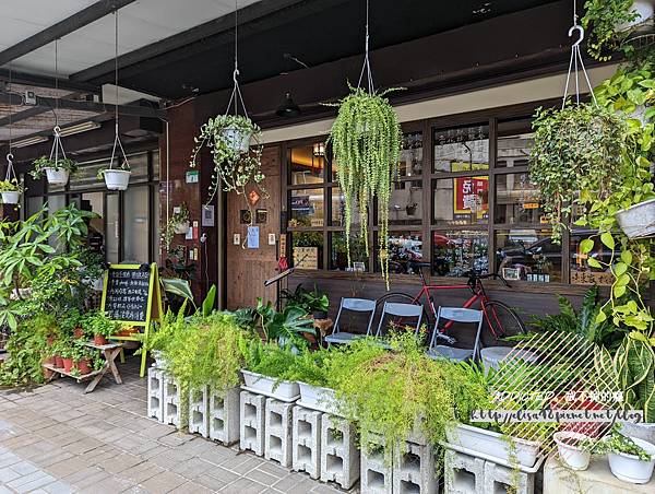 [食記] 台北信義 麟光站 東咖啡Dong Coffee Bar