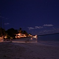 酒BAR旁海灘夜景