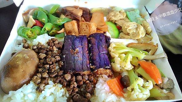 12776941_1529760497324458_458253006_o (1).jpg