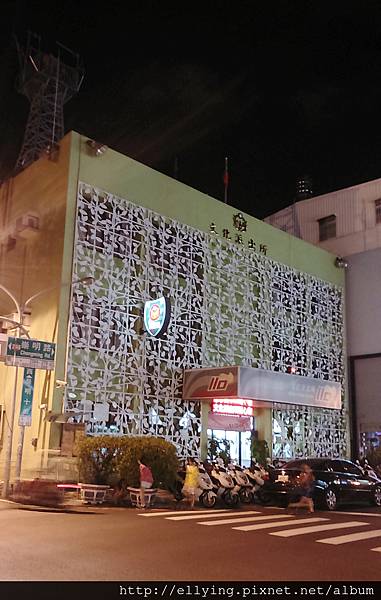 台南的警察局還真美