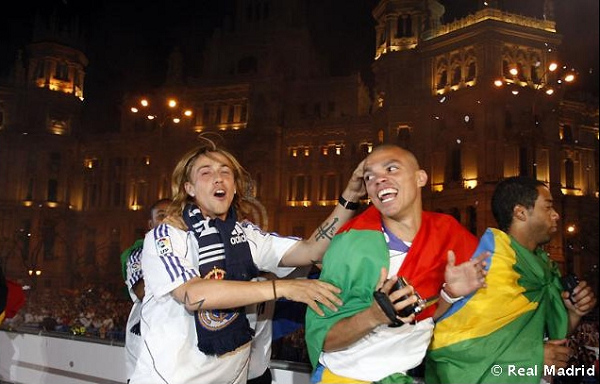 madridismo_celebra_titulo_Cibeles42.jpg